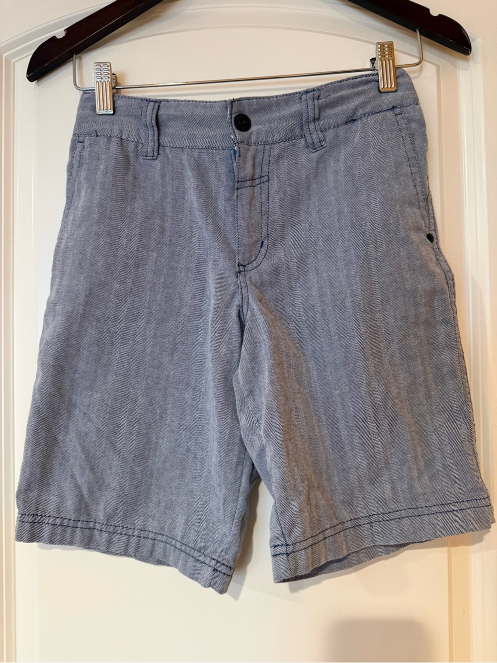 Shaun White Boys Gray Flat-Front Casual Shorts- Like New, Boys size 12